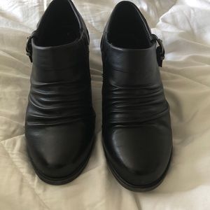 Baretaps botties black size 7 1/2